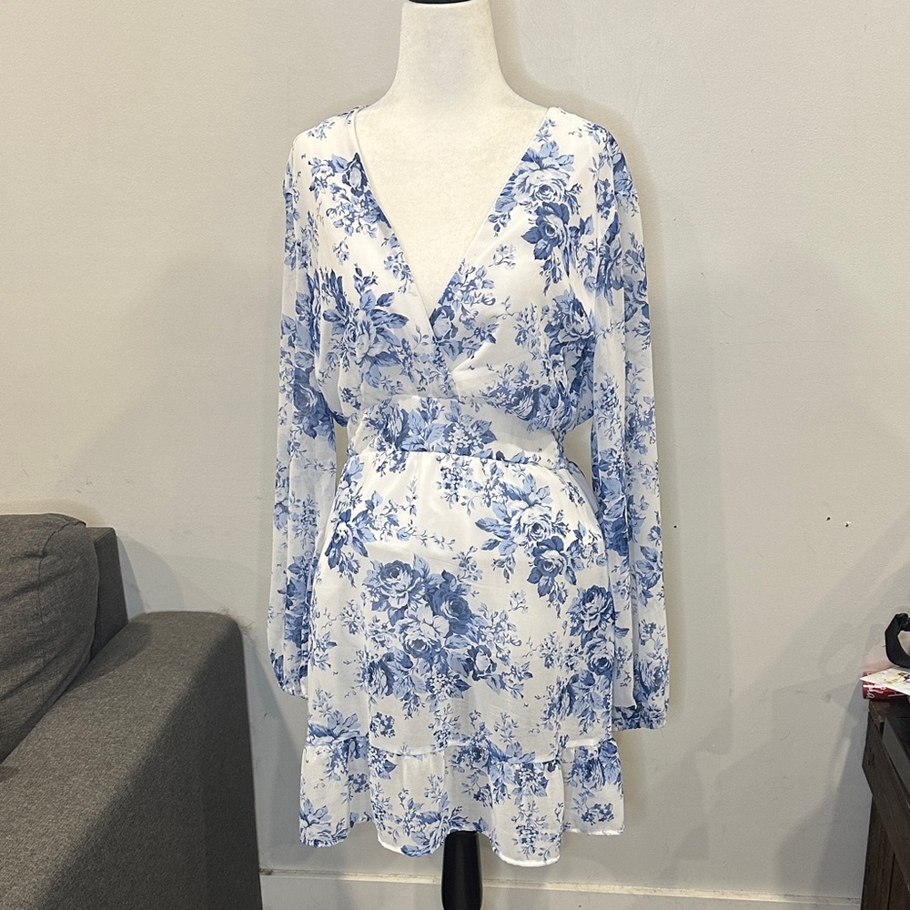 Streetwear Society‎ Blue Floral Long Sleeve Dress